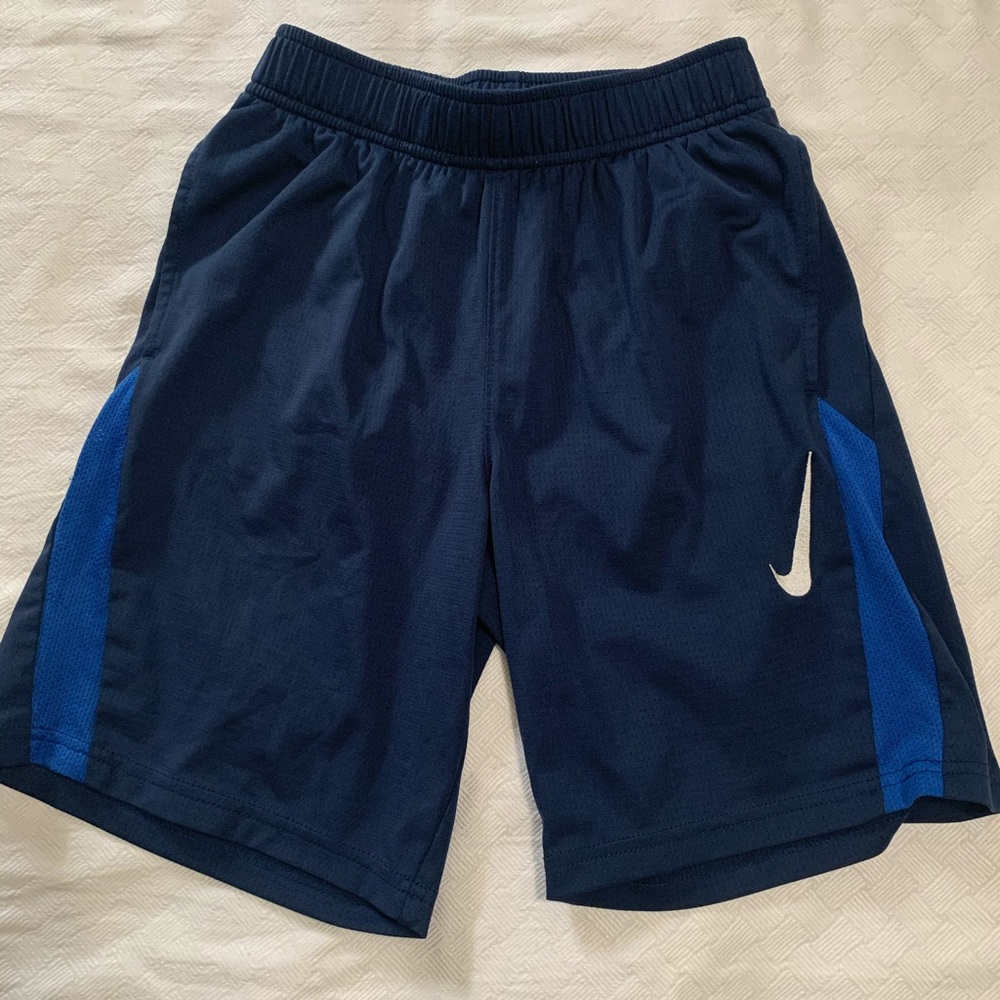 Boys Nike Dri Fit Shorts Size Small